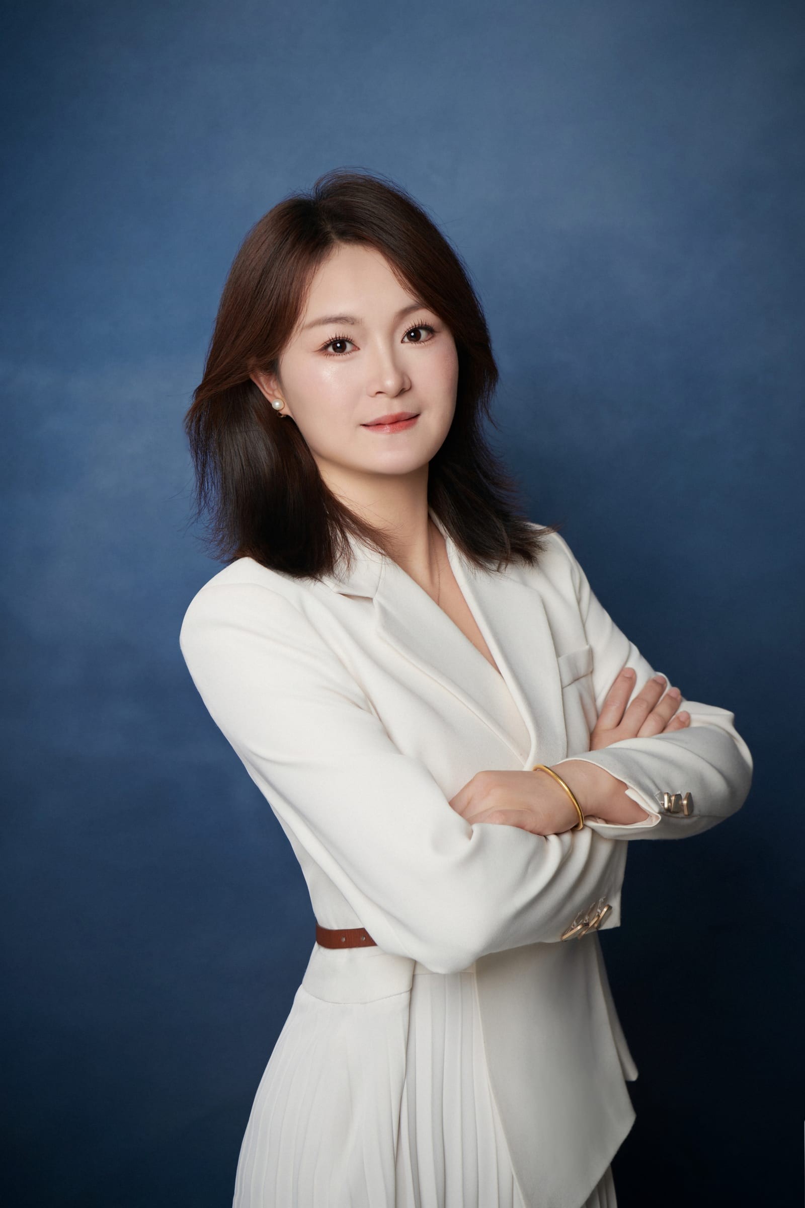 卢文菊 Lena
